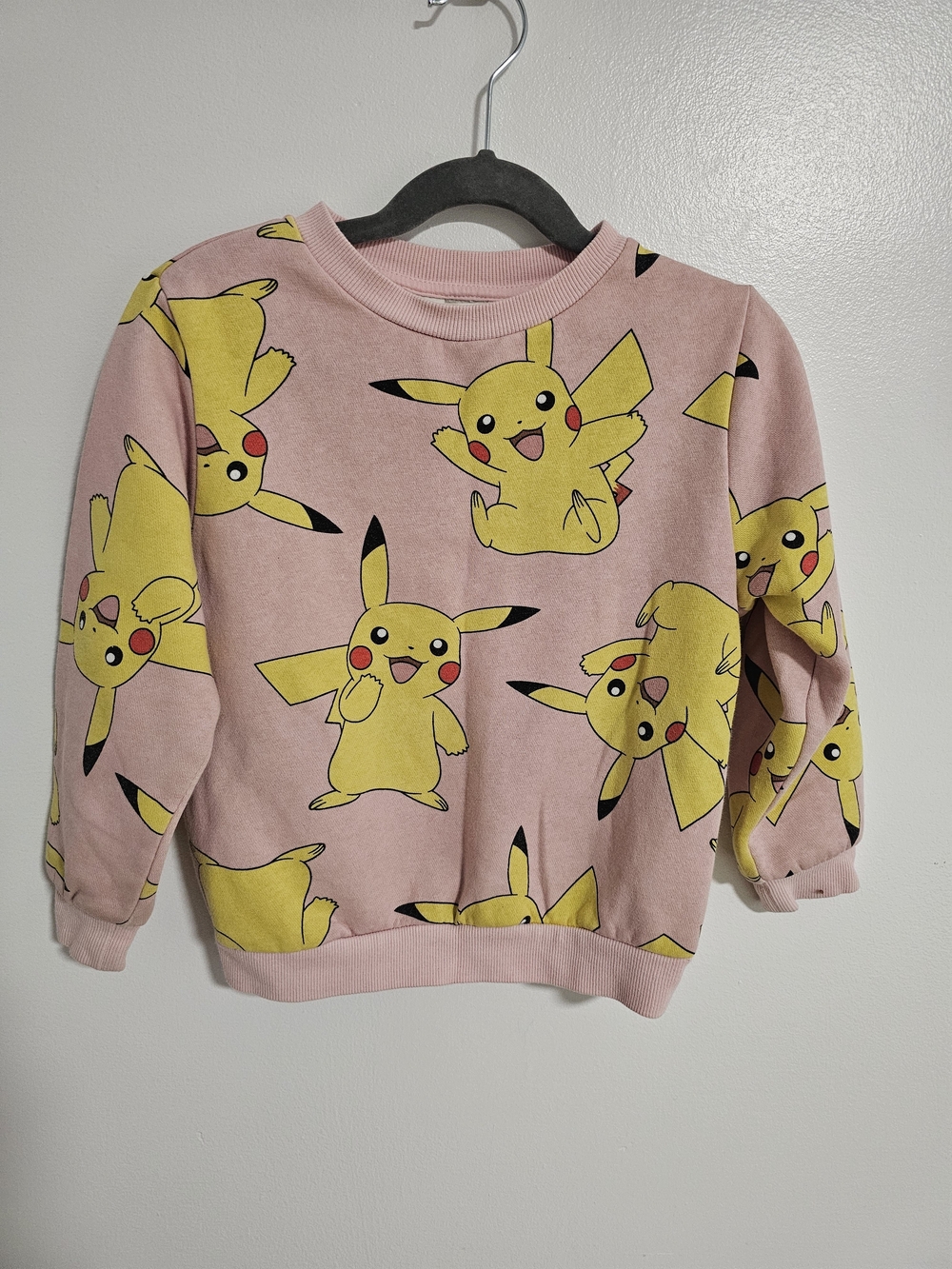 🧸2/20$ H&M Pink Kids Sweatshirt Sweater Pikachu Pokemon Size 5T Girl